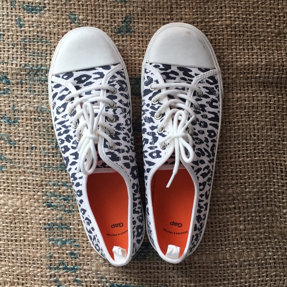 Gap Animal Print Lace Up Sneakers, Size 8